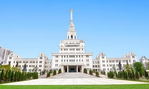 Vingroup đào tạo 20.000 nhân tài AI thực chiến, phụ cấp 8 triệu đồng/tháng