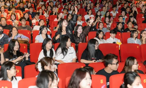 Một buổi tối lý tưởng sau giờ làm của dân văn phòng