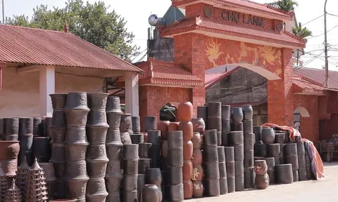 Làng gốm Phù Lãng: Nhịp đập trầm mặc của di sản Kinh Bắc