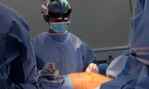 Hành trình ‘lột xác’ sau 3 thập kỷ sống cùng khiếm khuyết cơ thể