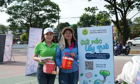Lan tỏa thói quen sống xanh từ chương trình ‘Đổi rác lấy quà’