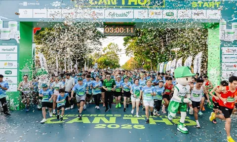 Herbalife Việt Nam tiếp tục đồng hành cùng Giải chạy VnExpress Marathon tại Thành phố Cần Thơ nhằm khuyến khích lối sống năng động và lành mạnh