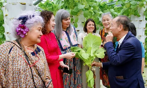 Nông nghiệp công nghệ cao: Luồng sinh khí mới trên mảnh đất di sản Chuyên Mỹ