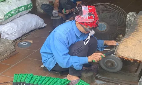 Làng rèn Đa Sỹ: Tiếng búa rèn kể chuyện trăm năm
