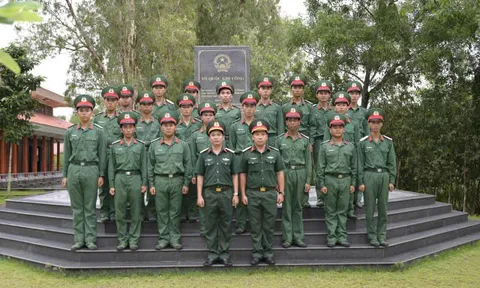 An Giang: Trung đoàn 893 tổ chức hành trình về nguồn cho chiến sĩ mới