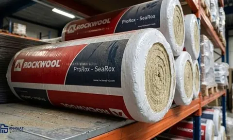 Bông thủy tinh Glasswool: Giải pháp cách nhiệt nhẹ, tiết kiệm cho mái nhà Việt