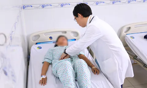 Phát hiện bệnh lý hiếm gặp từ biểu hiện ngứa da, tăng men gan kéo dài
