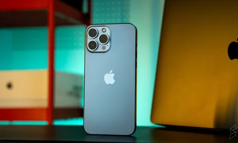 Bảng giá iPhone 13 cuôi tháng 10, iPhone 13 Pro Max quá rẻ, iPhone 13 Pro, iPhone 13 thường dễ mua