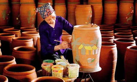 Nghệ nhân và thợ giỏi – Những “bảo tàng sống” giữa lòng làng nghề truyền thống