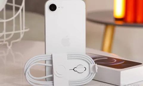Giá xăng dầu hôm nay 29/9: Xăng E5 cách mức 18.000 đồng chưa đầy 8.000 đồng, iPhone 16e vua chip giá rẻ