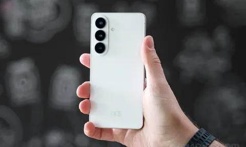 Giá xăng dầu chiều 19/10: Xăng E5, E10 quay đầu về đáy, dầu diesel đã rẻ hơn, Galaxy S26 hạ sâu