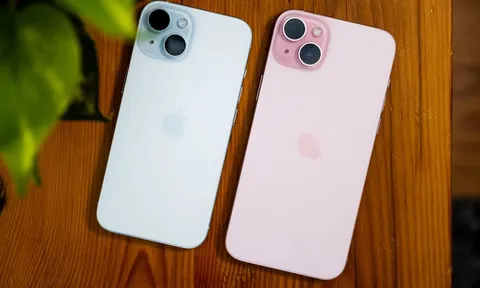 Bảng giá iPhone 15 mới nhất tháng 10: iPhone 15 Pro Max thủng đáy, iPhone 15 vẫn được săn đón
