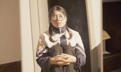 Hành trình “ôm lấy đứa trẻ từng bị tổn thương” qua thước phim “Fermata”