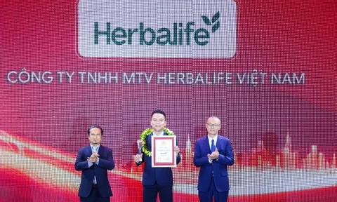 Herbalife Việt Nam vinh dự nhận Giải thưởng Top 10 Công ty Thực phẩm Uy tín năm thứ sáu liên tiếp
