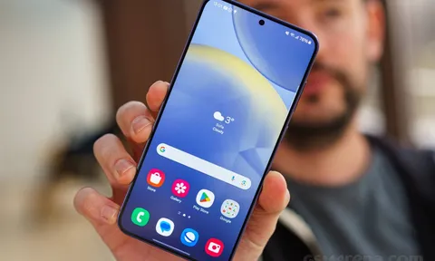 Chiến thần AI quốc dân Galaxy S24 Plus được rẻ như bèo tháng 8, dễ dàng sò kè iPhone 18 Pro Max