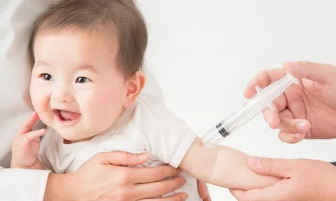 Thủ tướng yêu cầu đẩy nhanh tiêm chủng vaccine phòng, chống bệnh Sởi