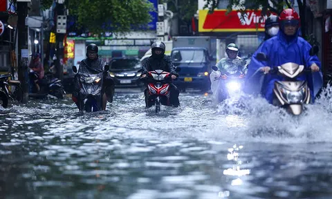 Bắc Bộ và Thanh Hóa tiếp tục mưa to, cảnh báo lốc, sét và gió giật mạnh
