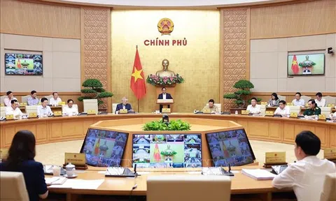 Thủ tướng:  Ổn định bộ máy chính quyền các cấp, tập trung các giải pháp đạt tăng trưởng 8% trở lên trong năm 2025