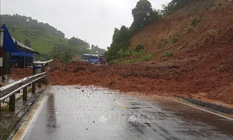 Cảnh báo mưa lớn diện rộng, nguy cơ lũ quét và sạt lở nhiều khu vực