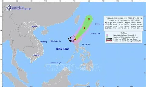 Bão số 4 đổ bộ vào đảo Luzon (Philippines); trên biển mưa dông, sóng lớn