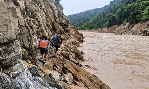 Trung Bộ mưa lớn, cảnh báo nguy cơ lũ quét, sạt lở đất và ngập úng