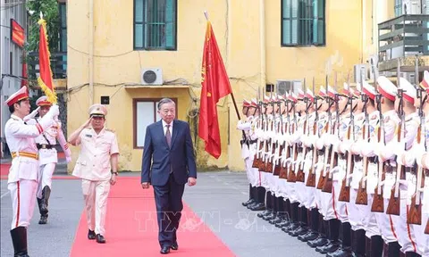 Tổng Bí thư yêu cầu đổi mới mạnh mẽ tư duy, cách thức, hướng triển khai bảo vệ an ninh chính trị nội bộ