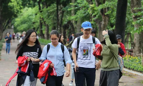 Miền Bắc nắng nóng diện rộng, cảnh báo lũ quét và sạt lở tại vùng núi