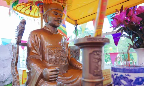 Lễ khai quang điểm nhãn tượng Đức ông Thi Sách