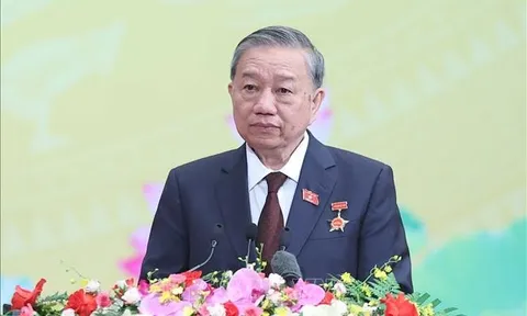 Tổng Bí thư: Không thể “đi sau, về muộn”, phải “đi cùng thời đại”, thậm chí “đi tắt đón đầu”, “đi trước mở đường” ở những lĩnh vực đặc thù