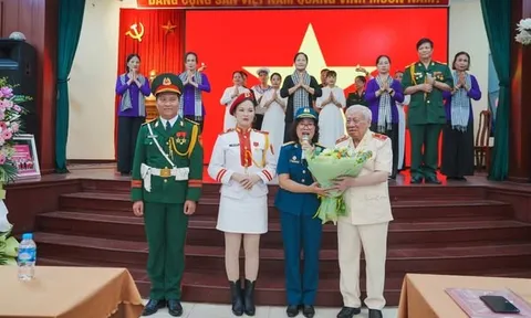 Có những lúc Lão tướng Anh hùng đã khóc...