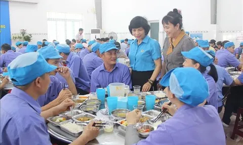 Hướng dẫn mới về thu kinh phí Công đoàn sau sáp nhập