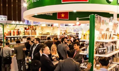 Thủ tướng chỉ thị các nhiệm vụ, giải pháp trọng tâm thúc đẩy xuất khẩu, phát triển thị trường ngoài nước