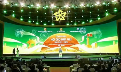 Khai mạc Hội chợ Mùa Thu lần thứ nhất – 2025: “Kết nối Con người với Sản xuất, Kinh doanh”