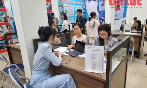 Tỷ lệ đóng BHXH của doanh nghiệp, người lao động năm 2025 và mức lương làm căn cứ đóng BHXH là bao nhiêu ?