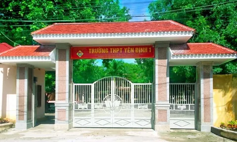Lớp D khoá đầu tiên - Dấu ấn rạng ngời trong truyền thống vẻ vang của trường THPT Yên Định 1 Thanh Hoá