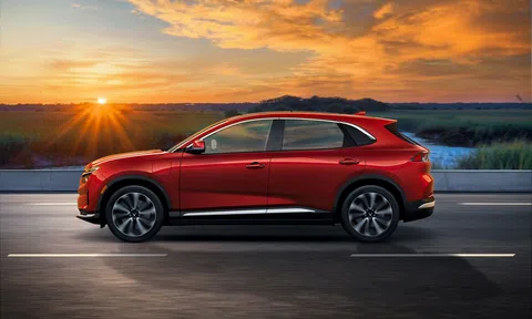 VinFast VF 8 - SUV 5 chỗ được chuyên gia đánh giá cao về hiệu quả sử dụng và chi phí sở hữu