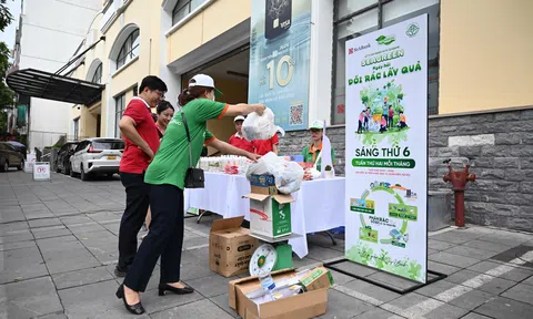 SeABank tổ chức “Ngày hội đổi rác lấy quà” - Lan tỏa lối sống xanh vì Hà Nội sạch đẹp