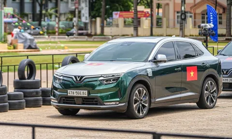 VinFast VF 8 hút khách trước Tết với loạt ưu đãi và giải thưởng tiền tỷ