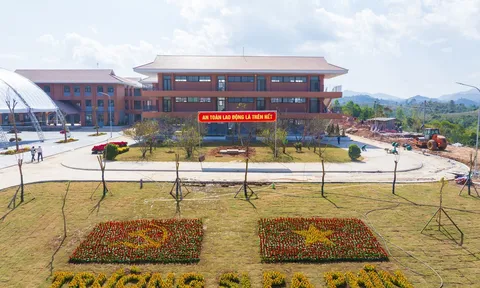 Cận cảnh phòng học “5 sao” tại trường liên cấp chuẩn quốc tế đầu tiên vùng biên giới Điện Biên 