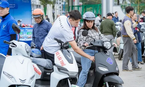 Xe máy điện VinFast lập kỷ lục doanh số chưa từng có