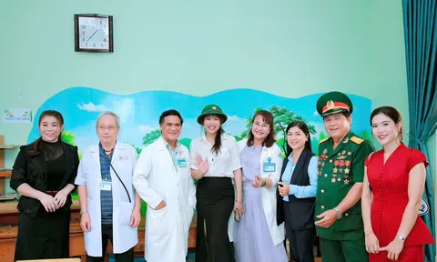 Lan tỏa yêu thương đến trẻ em Lâm Đồng qua chương trình khám bệnh và tặng quà của Bệnh viện Nhi Đồng 1