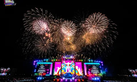 Nha Trang “không ngủ” với đại nhạc hội Mega Booming - Charmora City