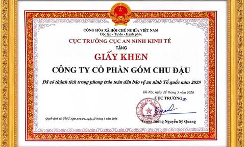 Gốm Chu Đậu vinh dự nhận Giấy khen của Cục An ninh kinh tế - Bộ Công an
