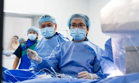 Cuộc chạy đua giành sự sống cho du khách Ấn Độ và bước tiến của y tế Phú Quốc