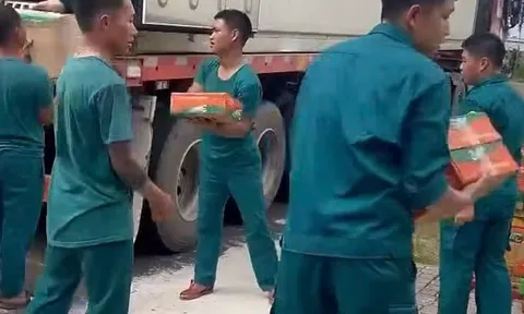 Những trái tim hướng về cộng đồng