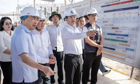 Lãnh đạo tỉnh An Giang thị sát loạt dự án APEC 2027, trao quà, động viên công nhân làm xuyên lễ 2/9