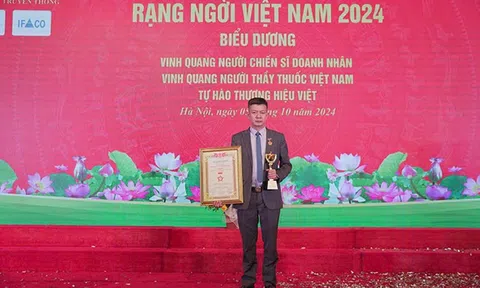 Lương y Đỗ Minh Tuấn được vinh danh với giải thưởng "Người Thầy Thuốc Việt Nam Vì Nhân Dân"