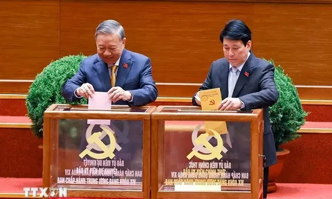 Đại hội Đảng thông qua danh sách 200 nhân sự trúng cử vào Ban Chấp hành Trung ương khóa XIV