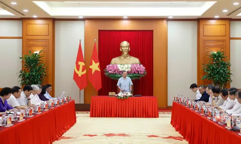 Tổng Bí thư, Chủ tịch nước: Đánh giá sự cần thiết phải tiếp tục sáp nhập một số xã, phường