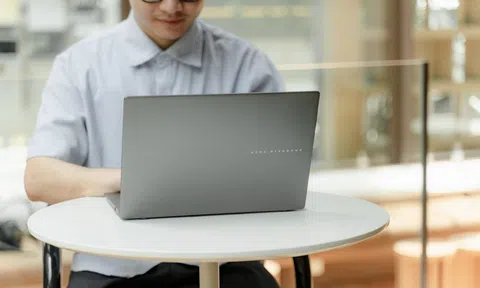 ASUS ra mắt Vivobook S14/S16 mỏng nhẹ với chip Intel® Core™ H-series, thời lượng pin lâu tới 20 giờ